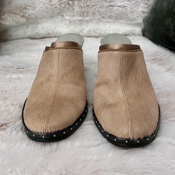 Cole Haan Tan Fur Studded closed Toe Block Heel Mule Sandals Women's Size 7.5AA - Picture 2 of 13